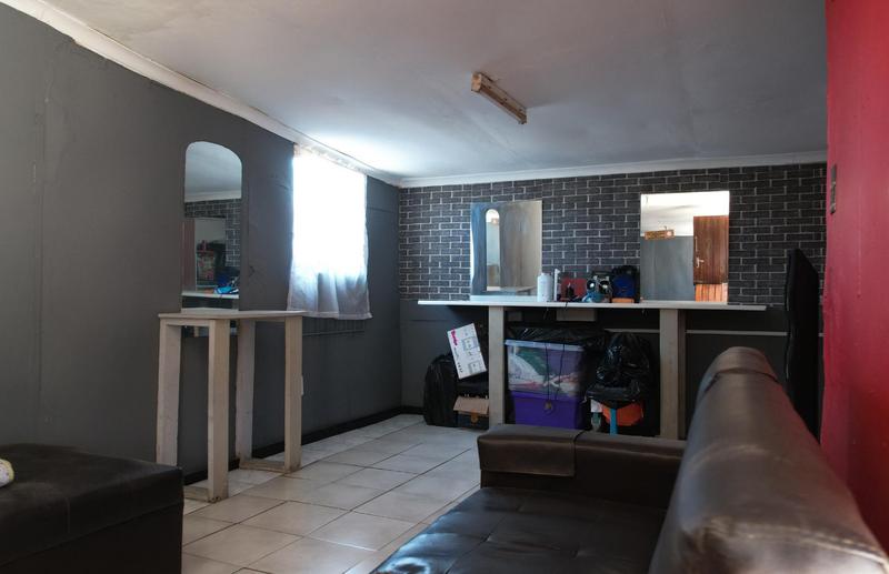 2 Bedroom Property for Sale in Portlands Western Cape